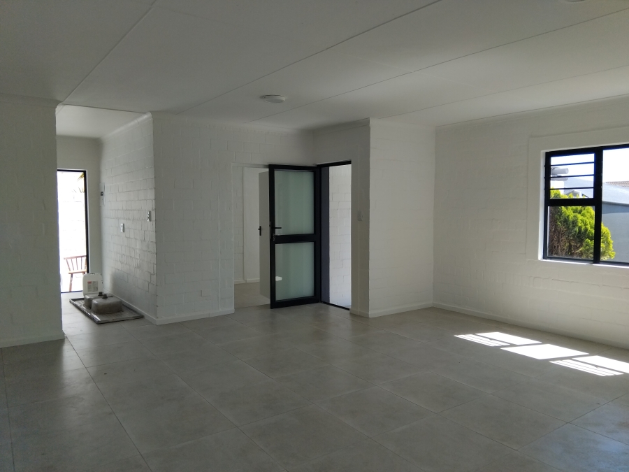 3 Bedroom Property for Sale in Country Club Western Cape